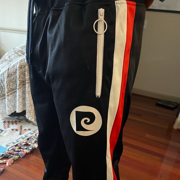 Fila joggers - Picture 3 of 7